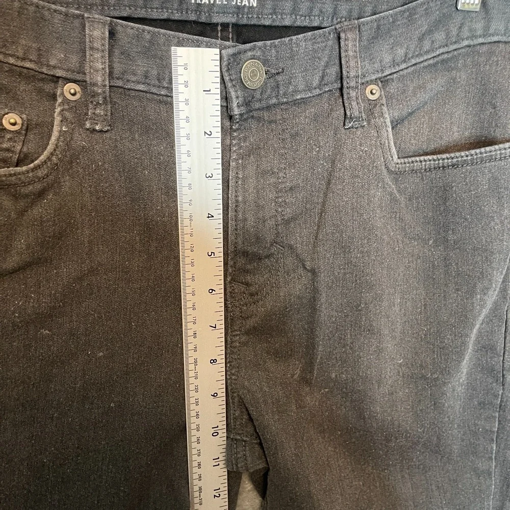Banana Republic Men 33x32* Athletic Fit Taper Travel Jean 5 Pocket Stretch Gray